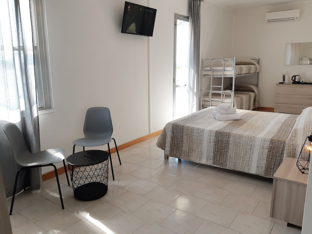 Hotel Mara 41/75