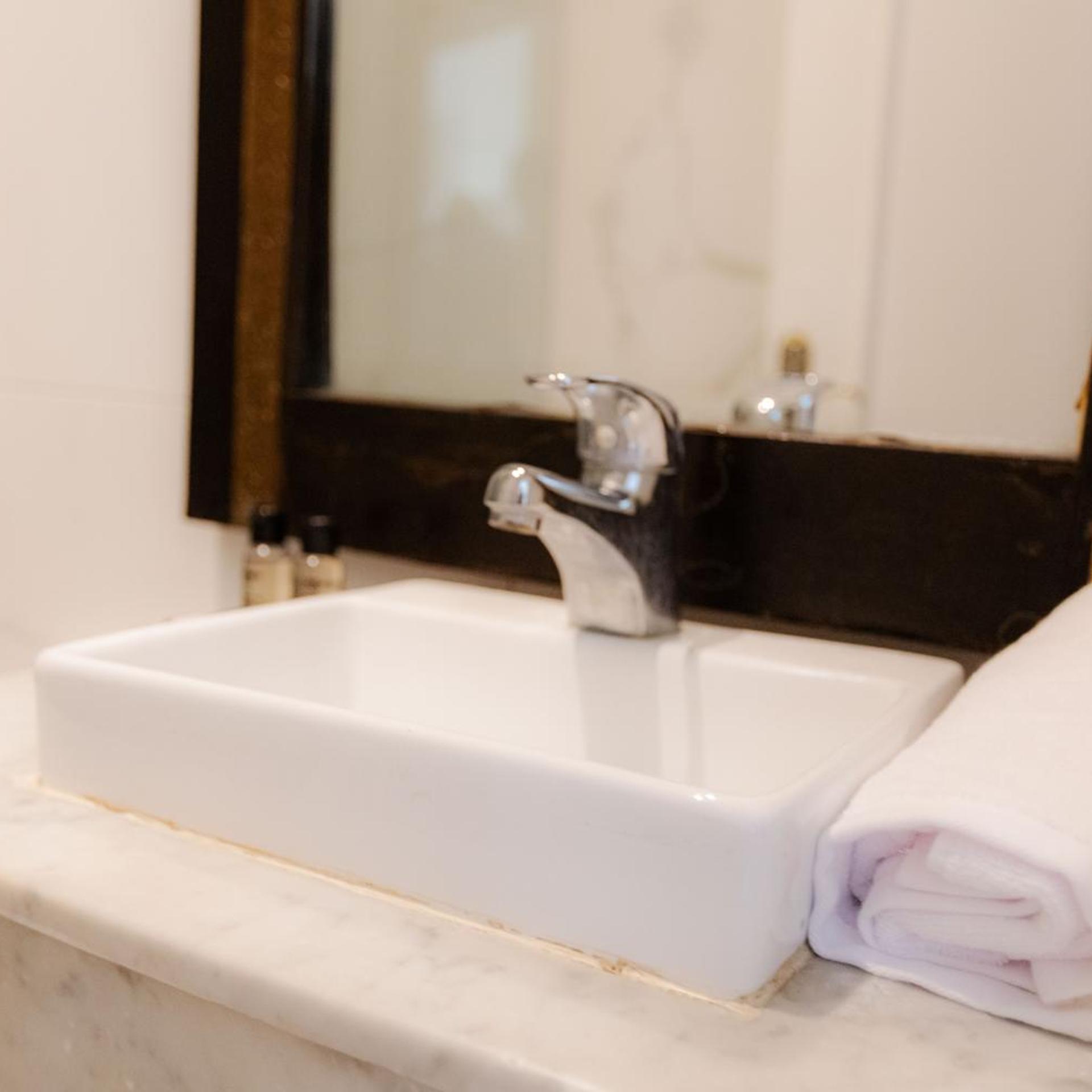 غرفة ثلاثية، Hotel Windsor City Center 6/6