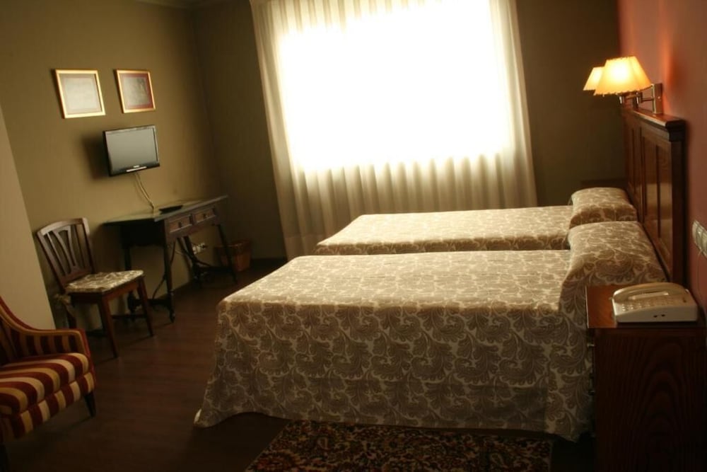 Hotel Eo *** 15/41