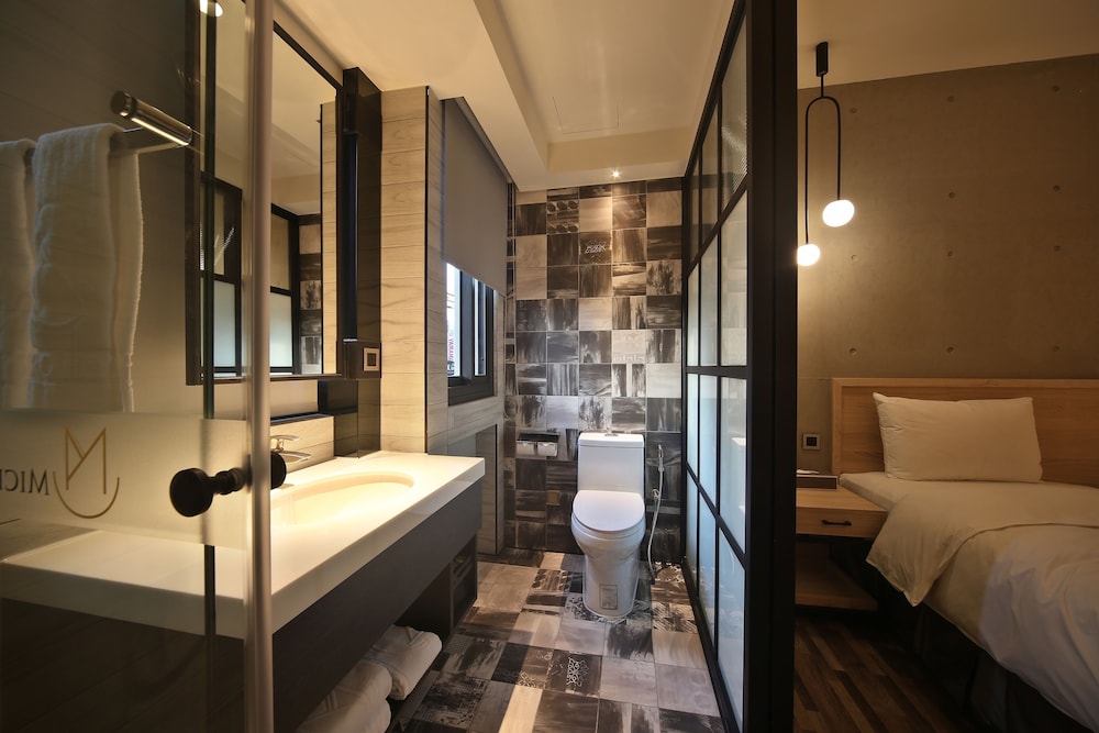 Micro Hotel 17/27