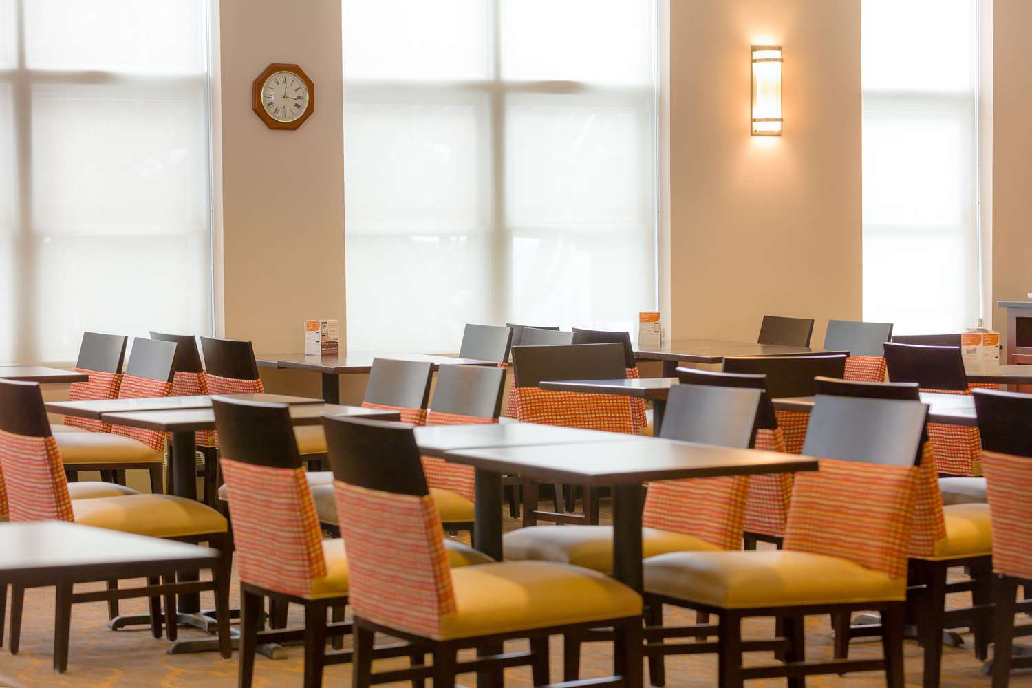 Comfort Inn and Suites Near Burke Mountain Saint Johnsbury, VT 20/32