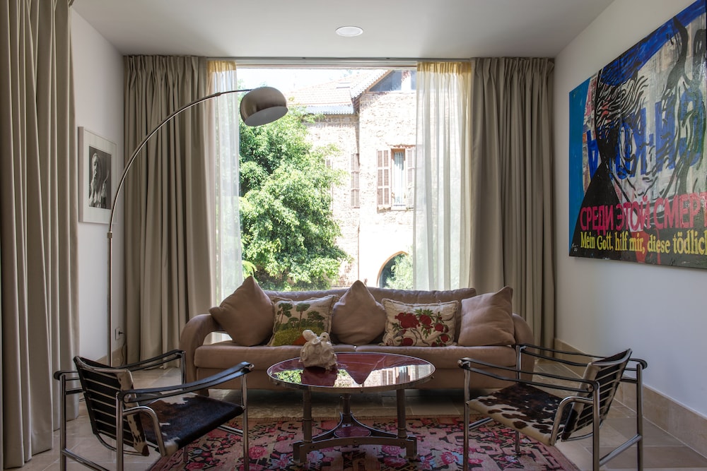 Arthaus Beirut 24/50