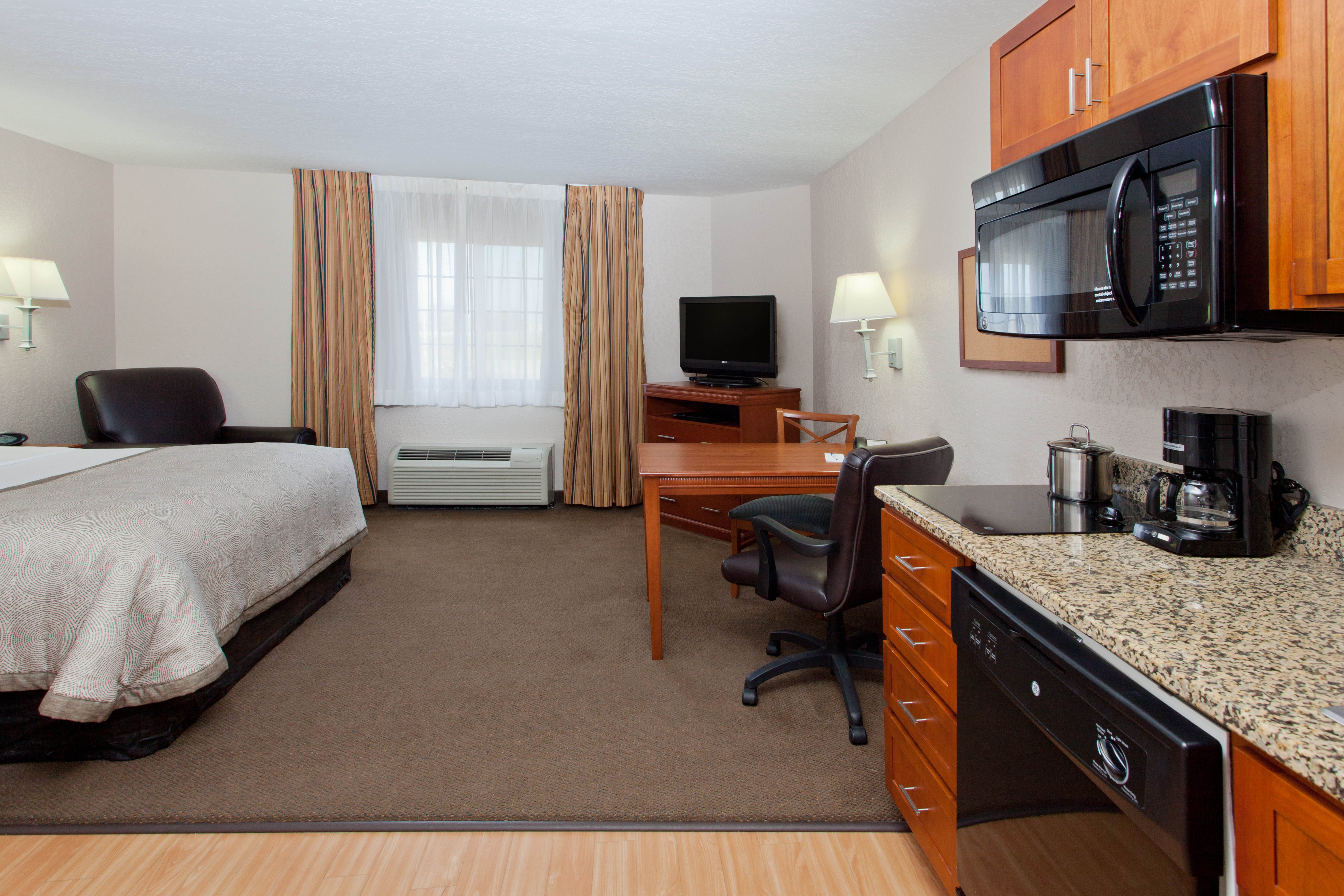 Candlewood Suites Lexington 34/74