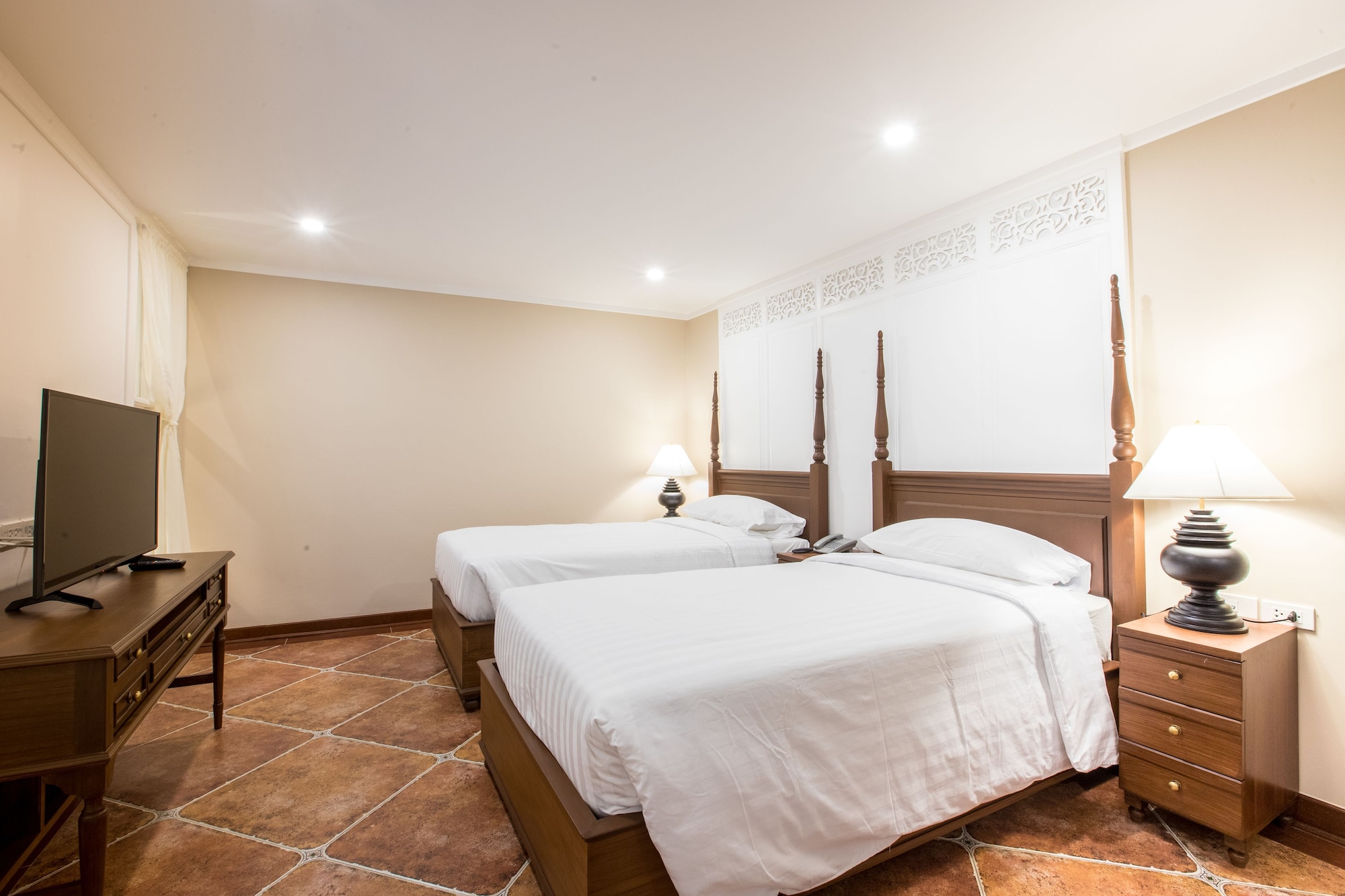 VICTORIA, SUITE, DOUBLE BED