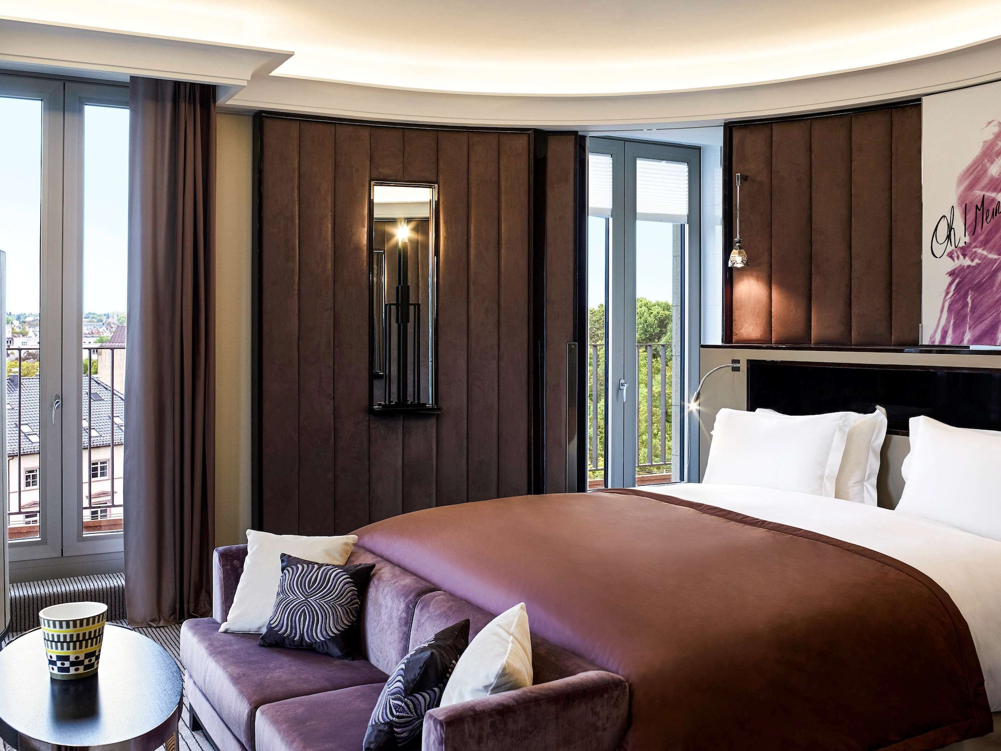 JUNIOR SUITE, KING BED