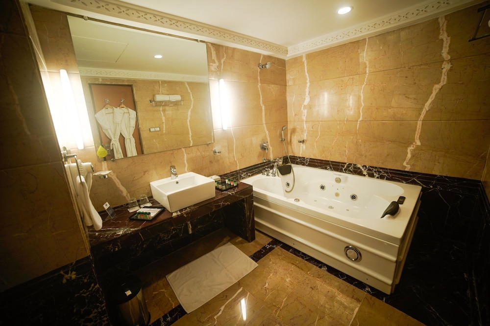 Evershine Resort & Spa 43/69