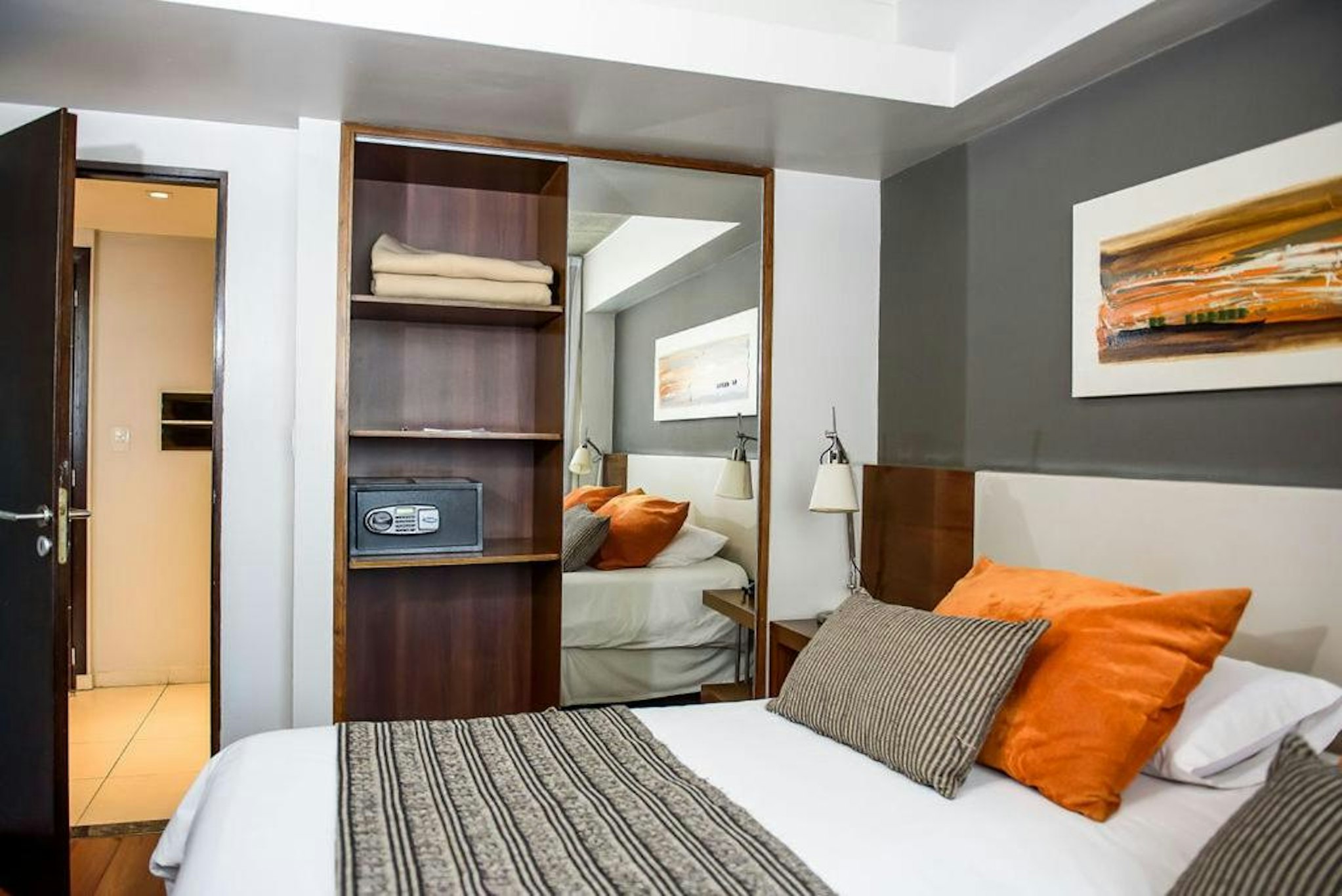 Amerian Tucuman Apart And Suites 17/44
