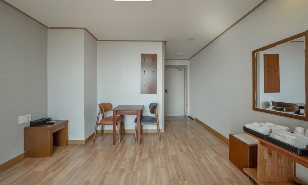 Mud Beach Hotel 39/57
