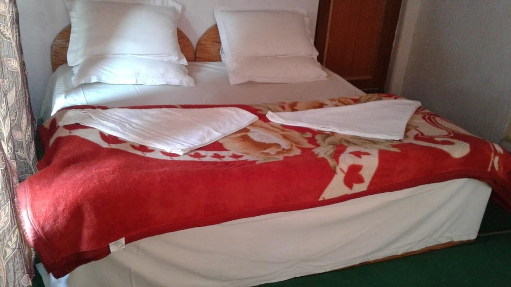 Zebrina Guest House 13/50