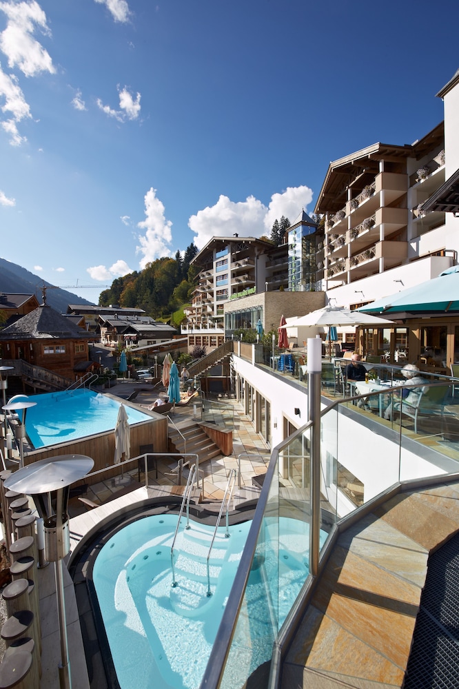 HAUS WOLF IM ALPINE PALACE NEW BALANCE LUXUS RESORT 44/50
