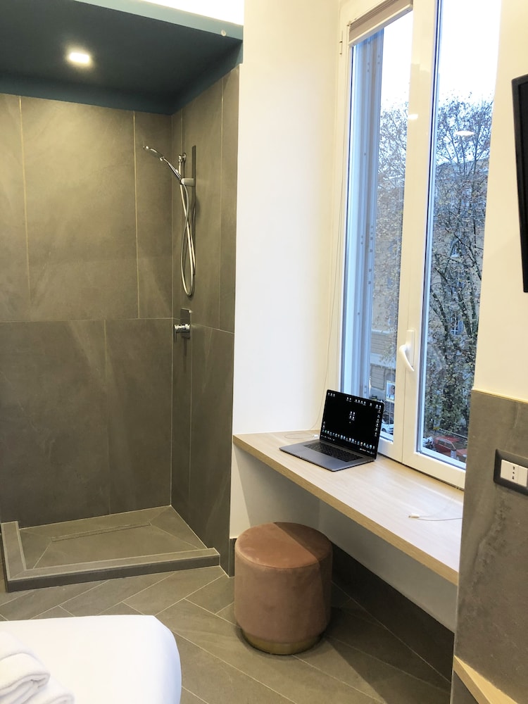 Ottaviano Smart Rooms 48/50