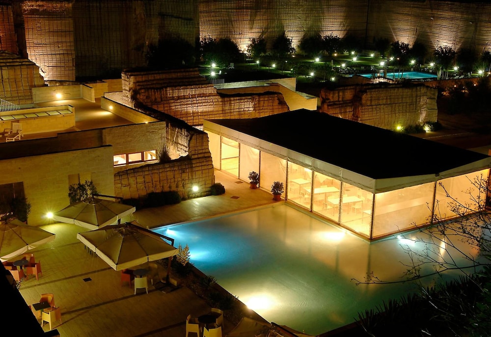 CAVE BIANCHE HOTEL 5/45