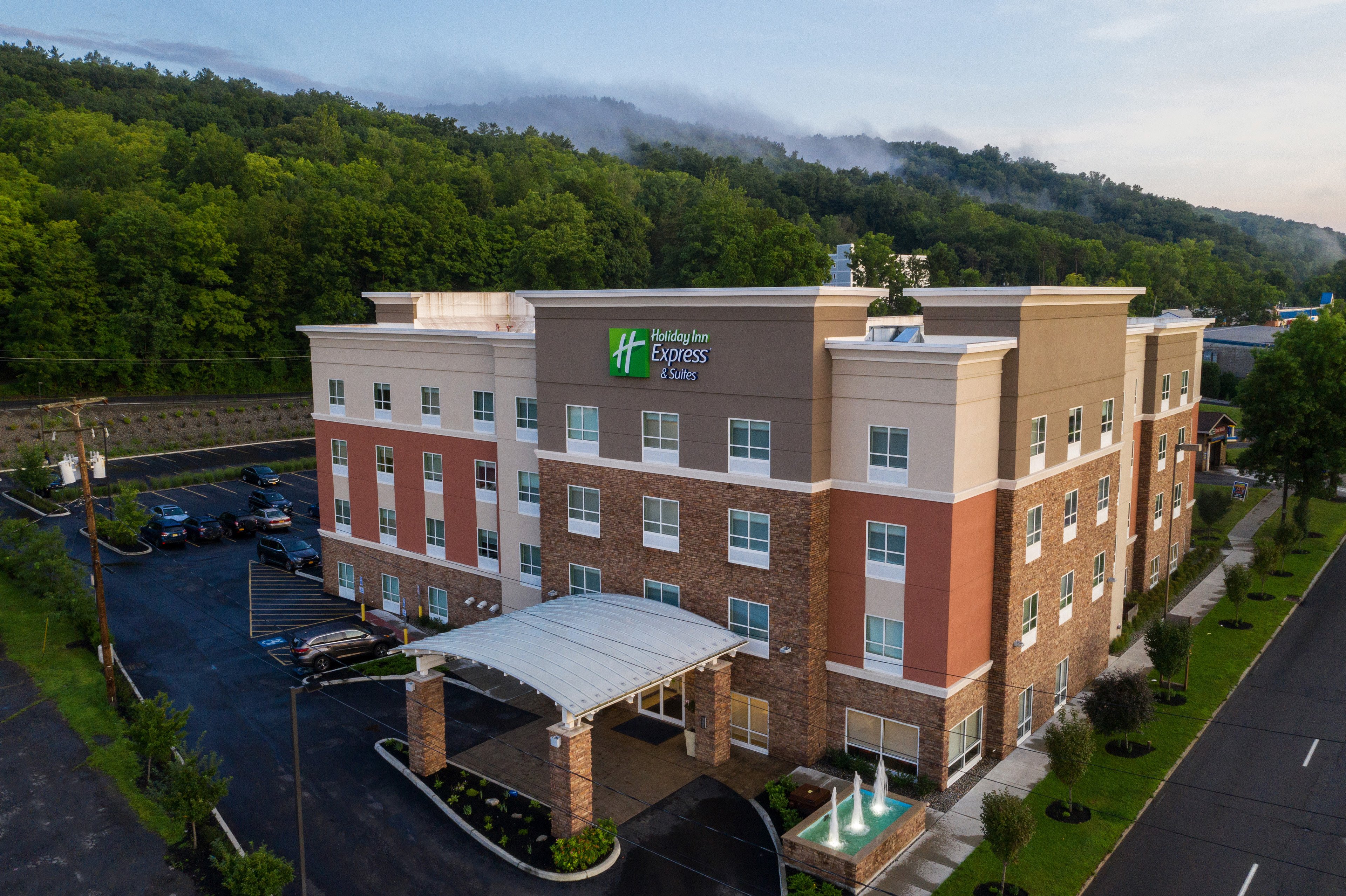 Holiday Inn Express Suites Ithaca 5/69