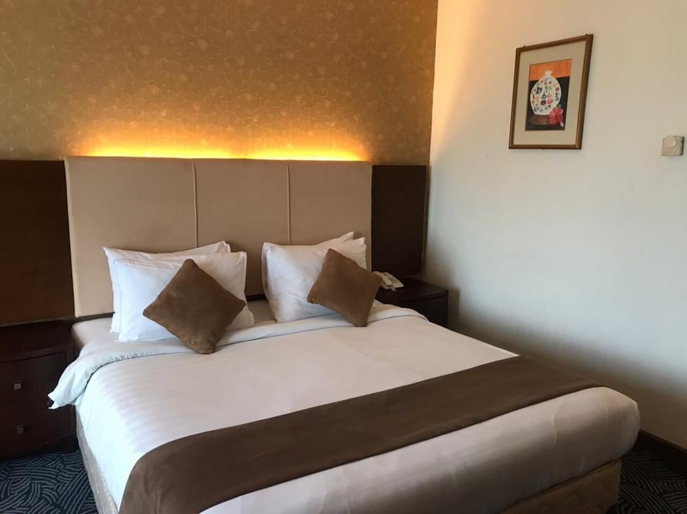 Kaisar Hotel 13/56