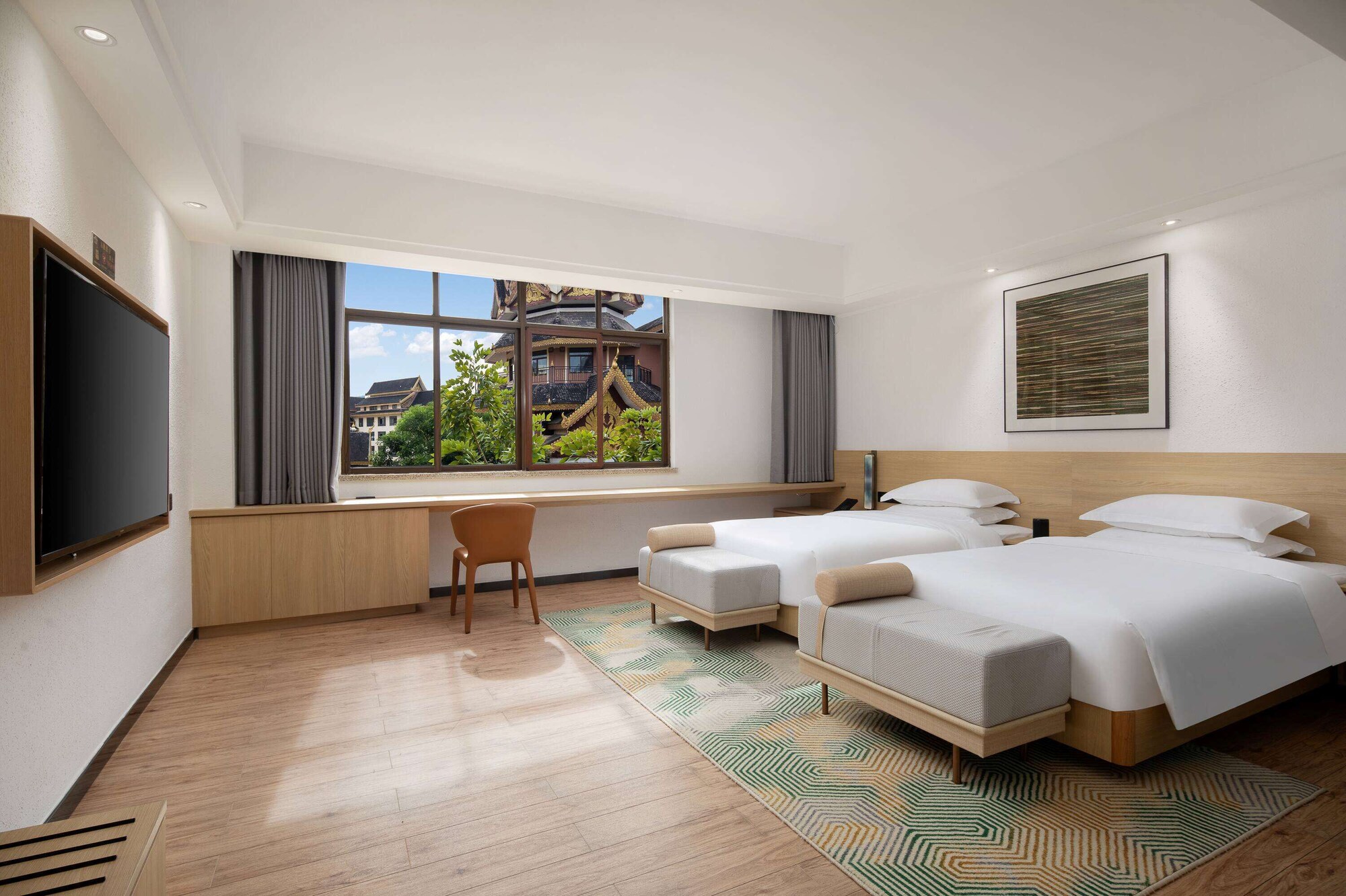 Deluxe, Twin Beds