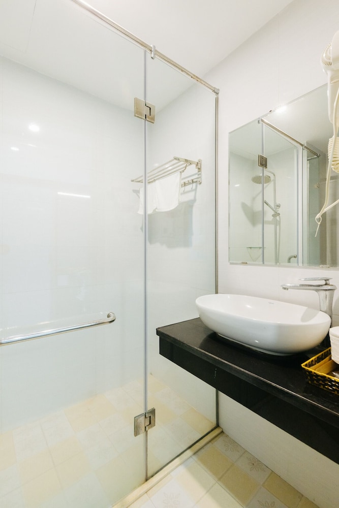 Ivy Luxury Hotel & Apartment 53/55