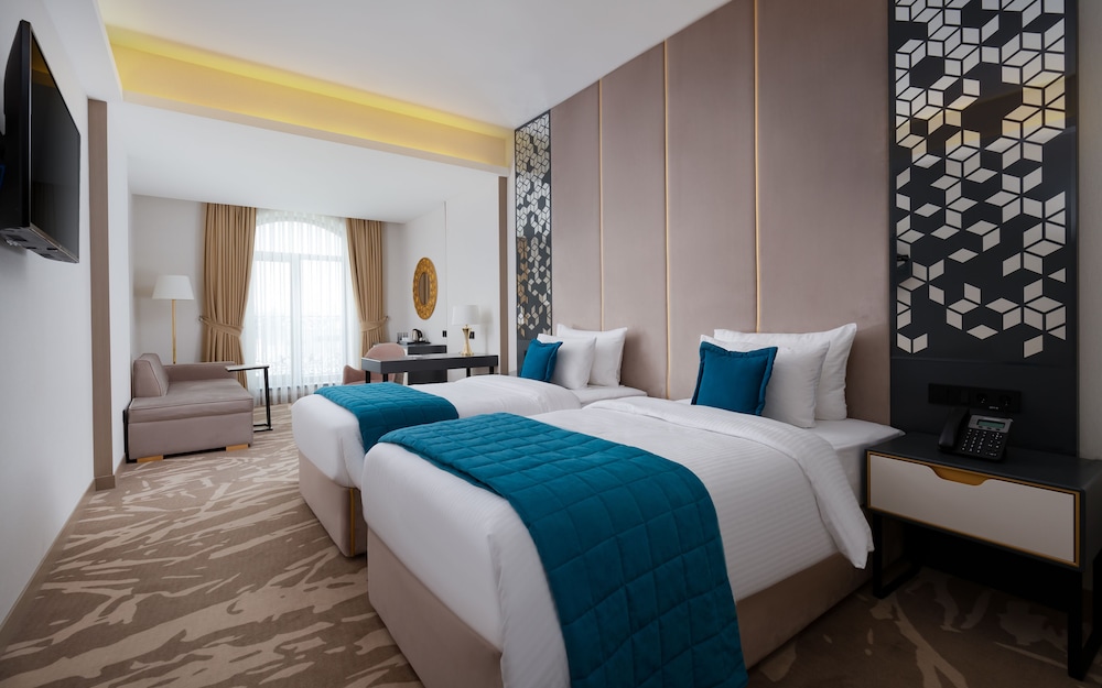 Mercure Tashkent 12/43