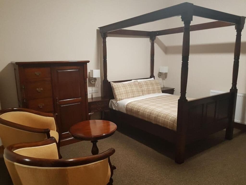 SUPERIOR, DOUBLE BED