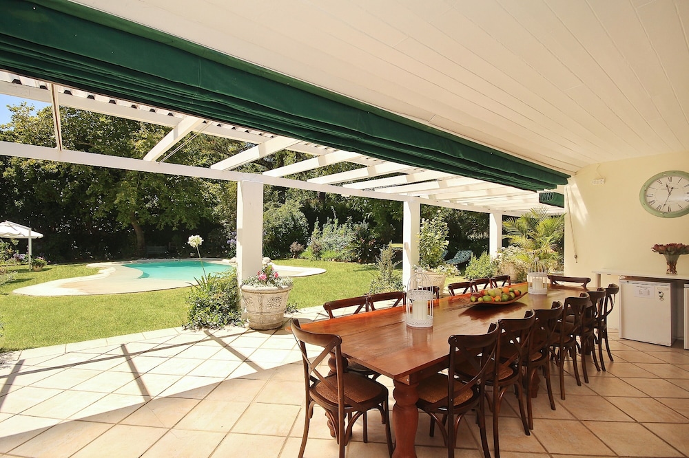 Beluga of Constantia Guest House 24/42