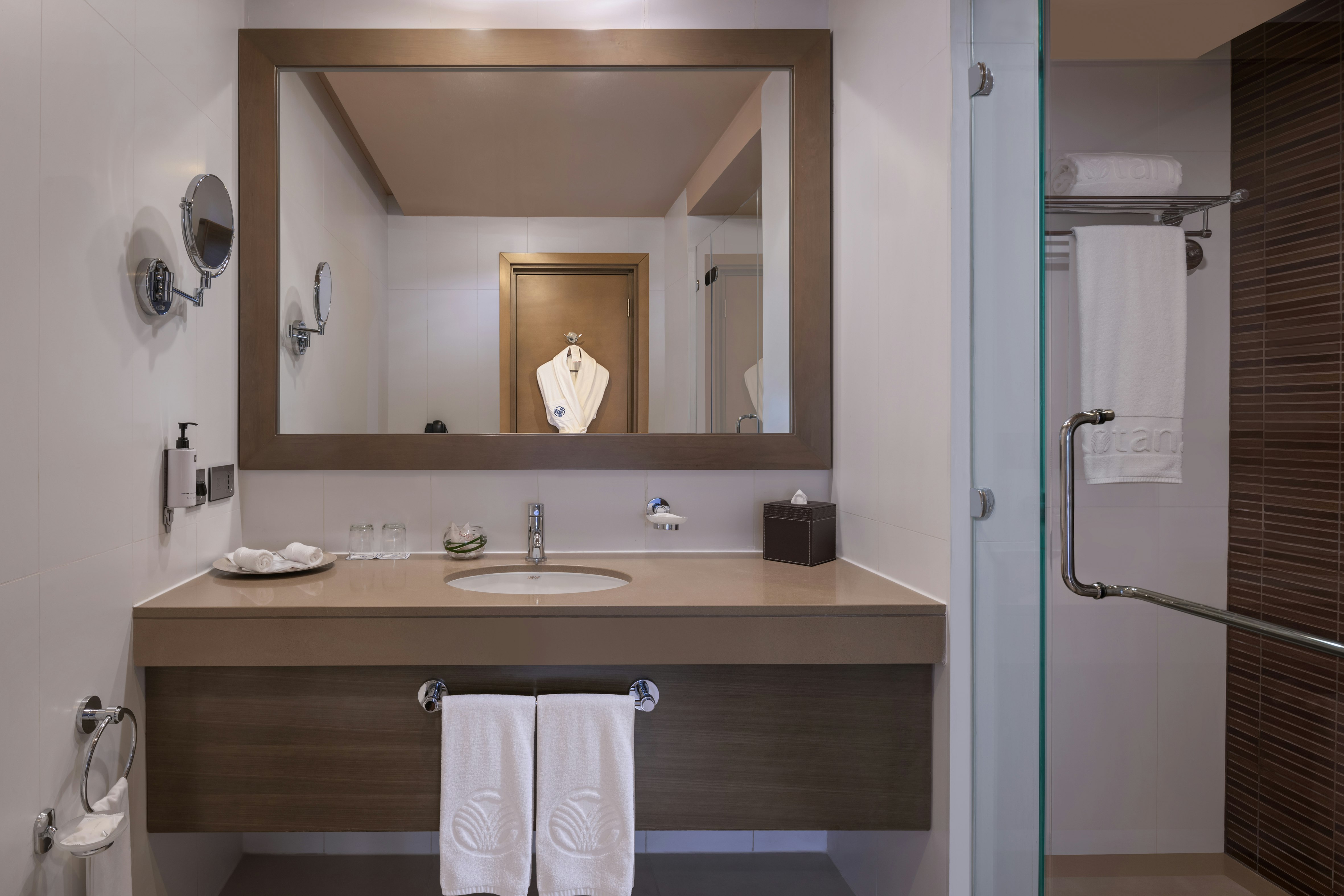 Park Arjaan by Rotana 50/50