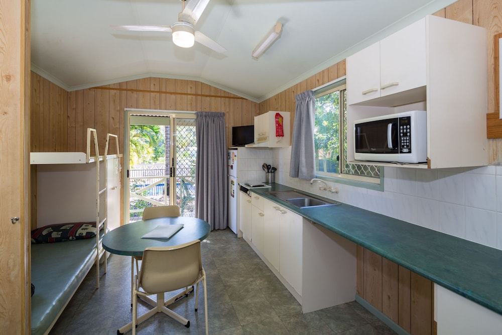 KIPARA TROPICAL RAINFOREST RETREAT 52/65