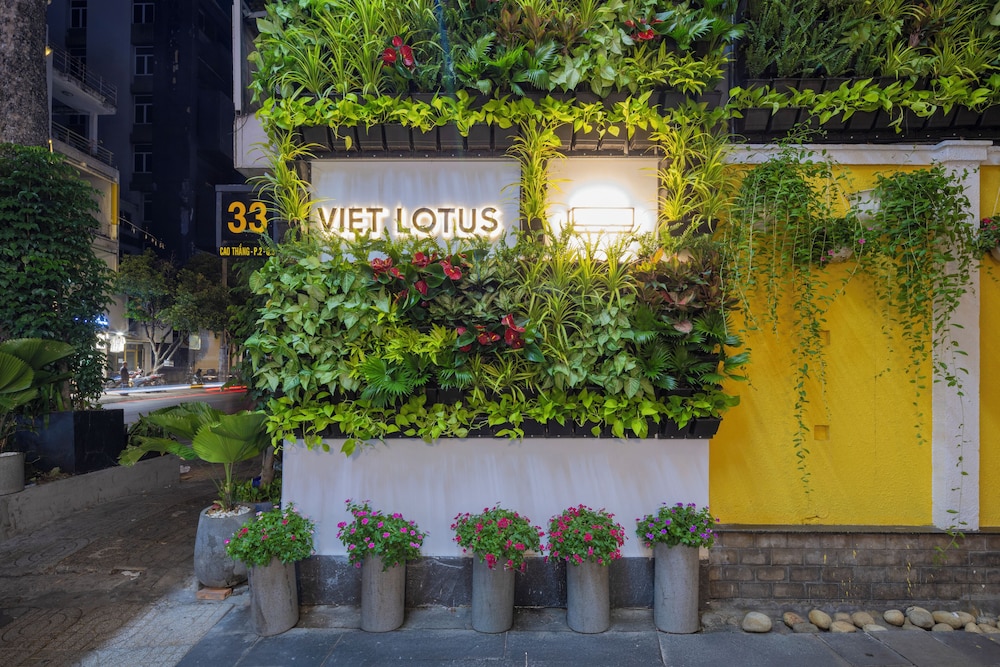 Viet Lotus Saigon Hotel 48/50