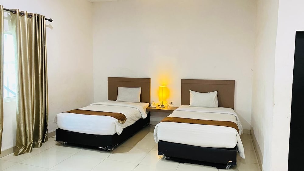 Saka Hotel Medan 7/28
