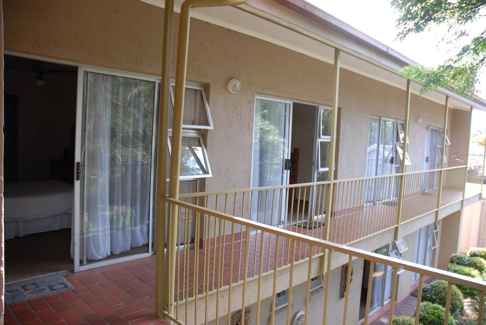 Purple Olive Guest House 7/53