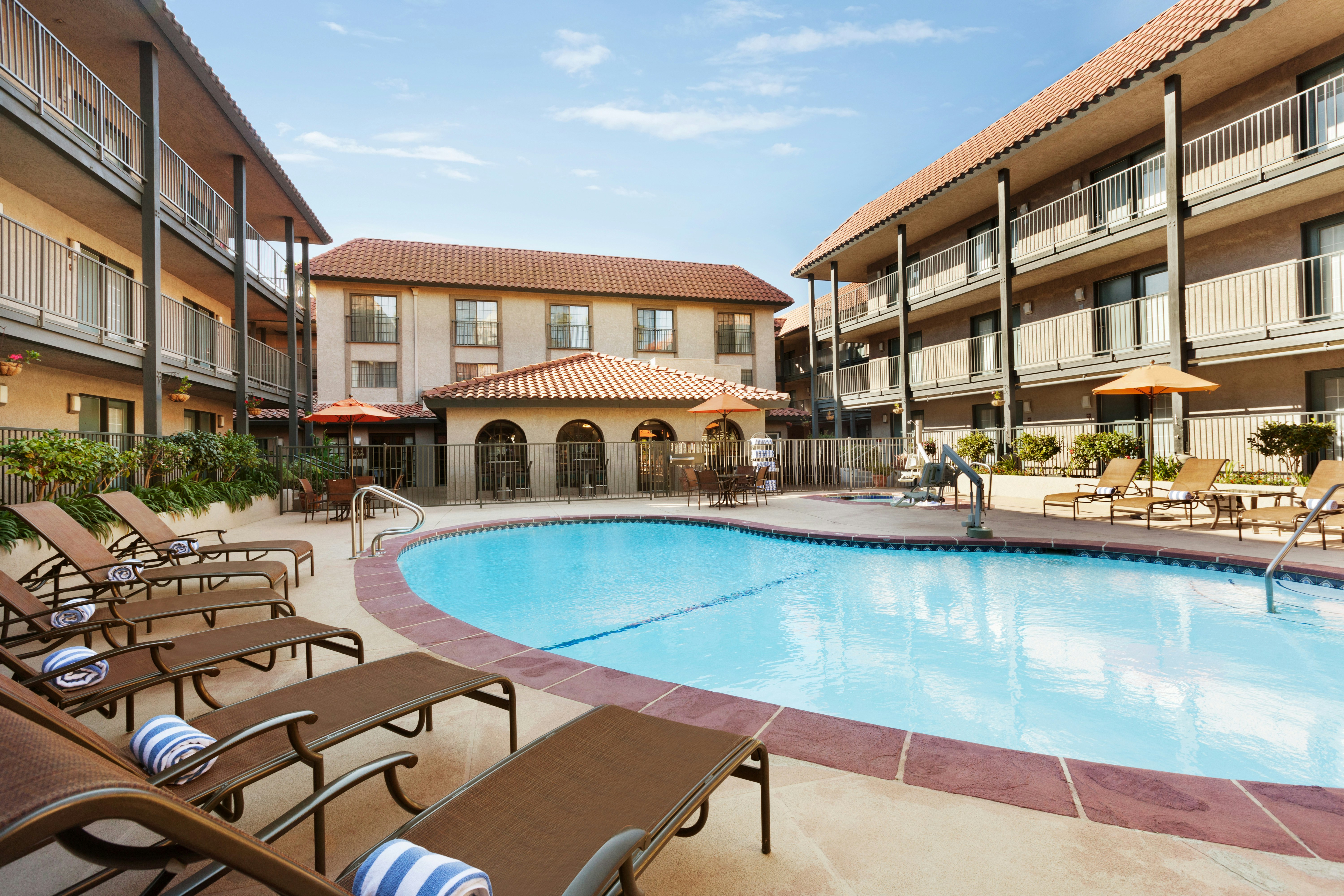 Embassy Suites by Hilton Lompoc Central Coast 61/61