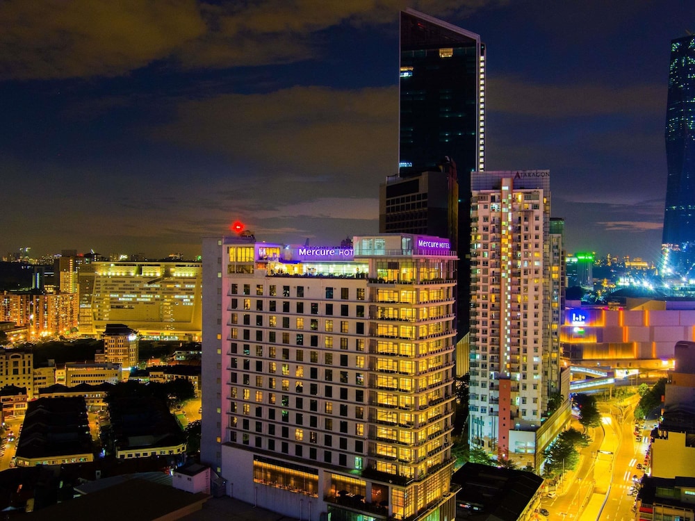Mercure Kuala Lumpur Shaw Parade 7/69