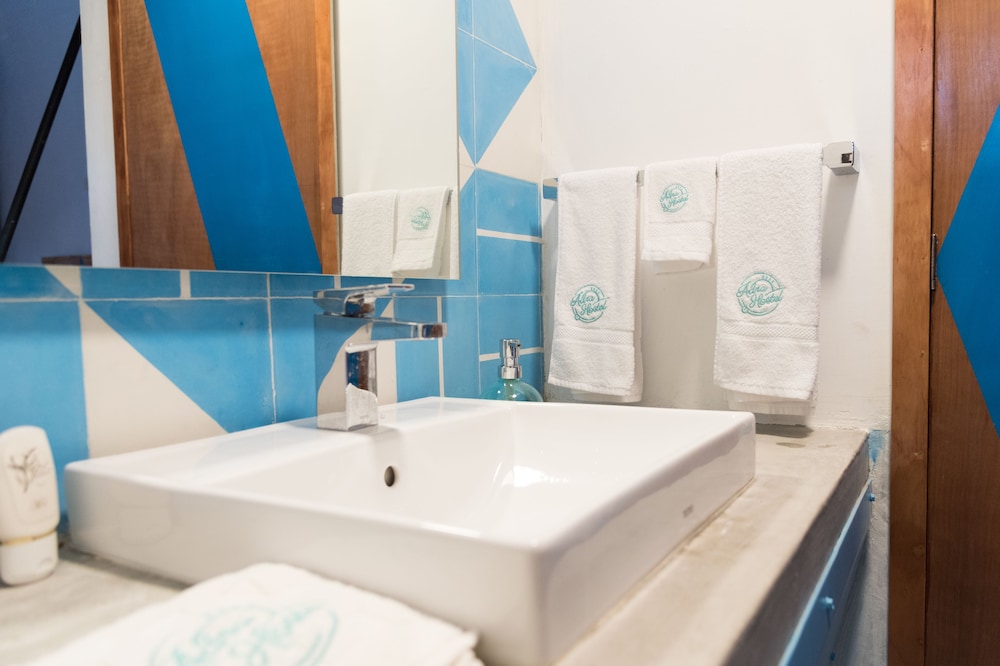 Adra Hostel 48/50