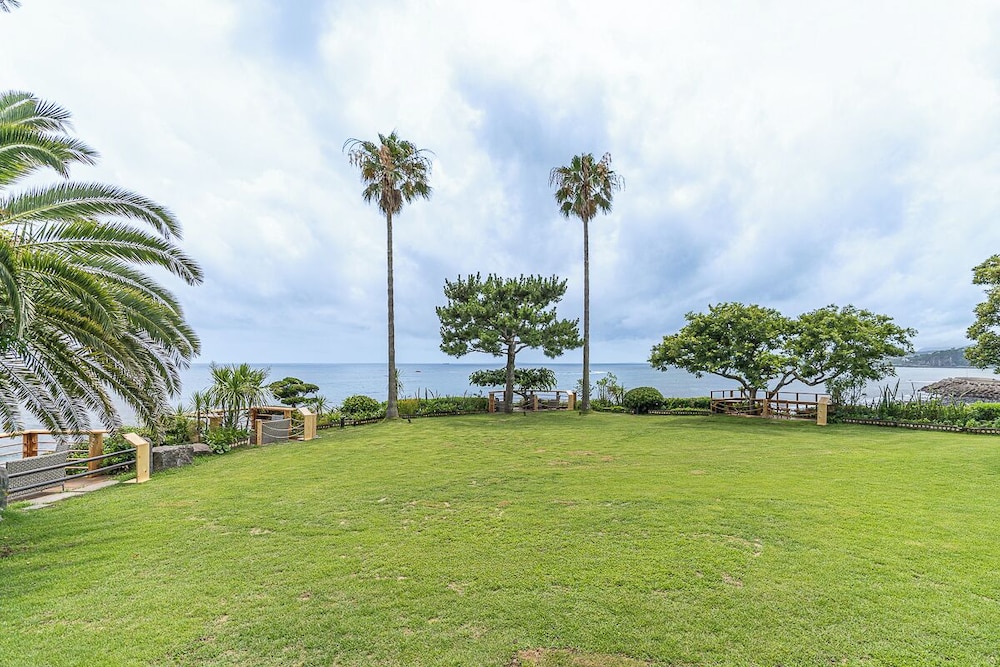 Seaes Hotel & Resort 71/74