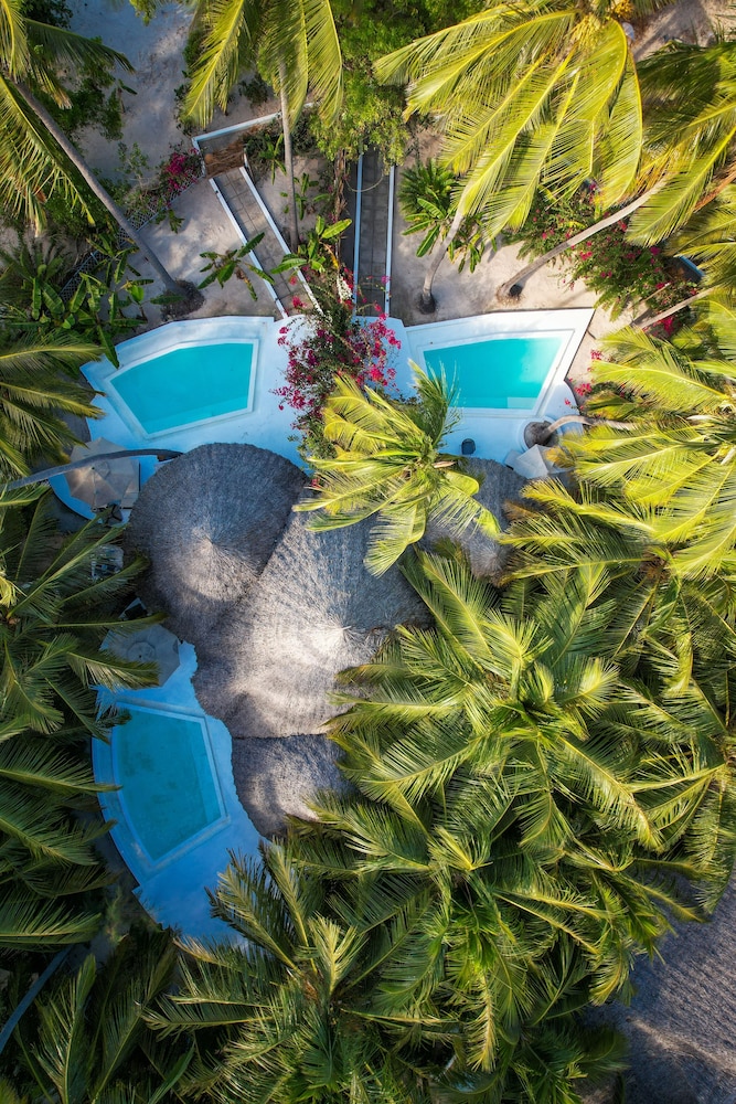 Blue Moon Resort 39/50