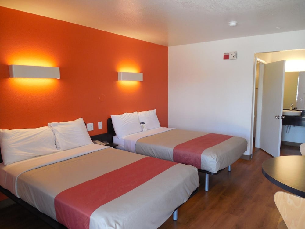 Motel6 Chula Vista, CA - San Diego 17/51