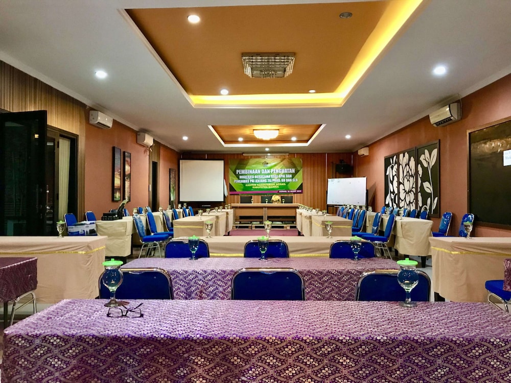 Savita Garden Inn 17/44