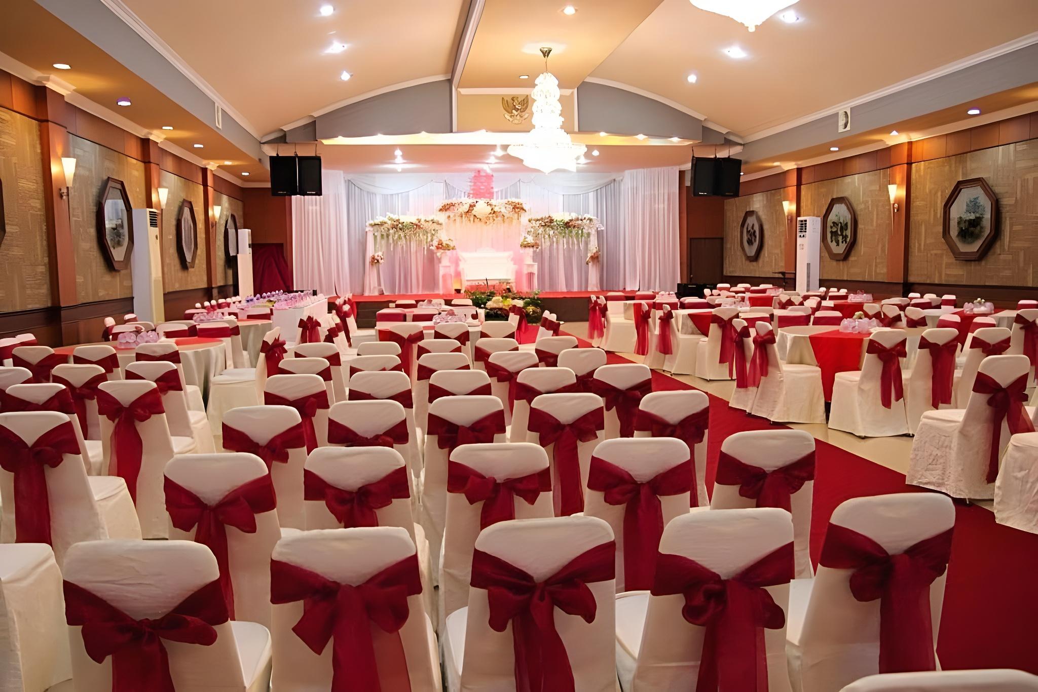 Hotel Roditha 25/30