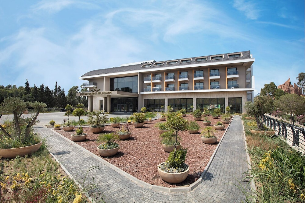 Aydinbey Queen s Palace & Spa in BELEK