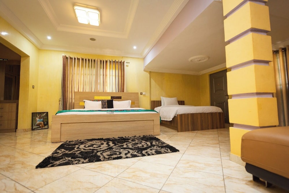 Bays Luxury Lodge 16/50