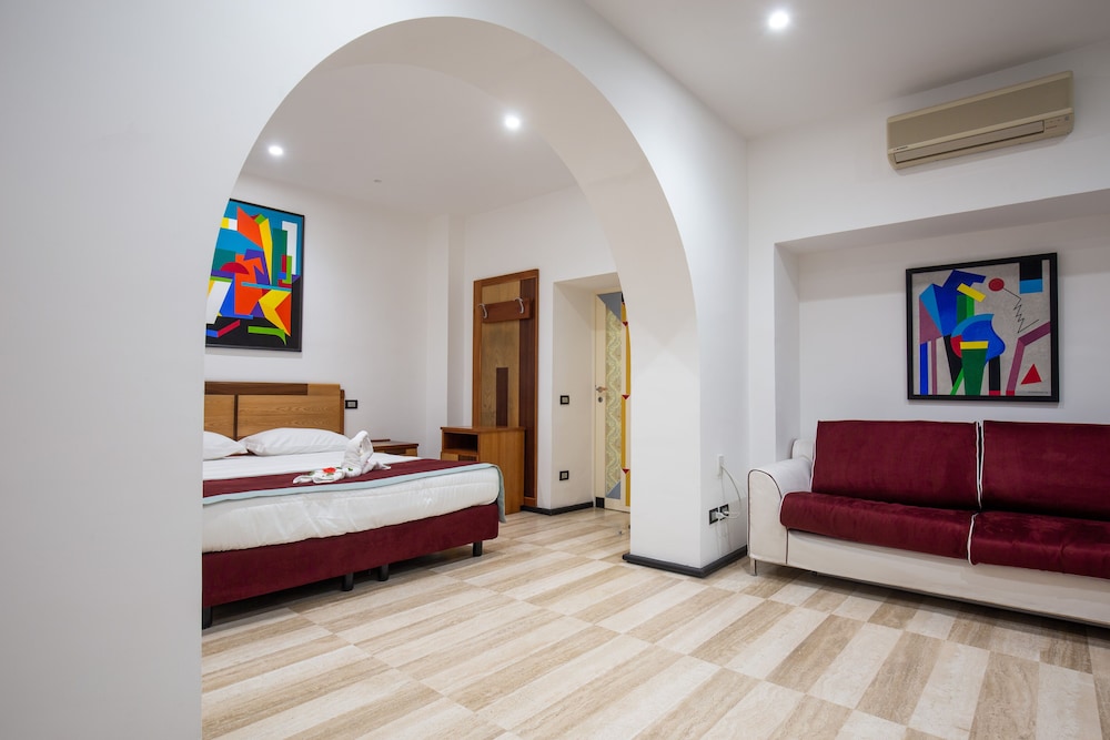 Panoramic, Villa, 8 Queen Beds, Sofa, B and B Villa La Ventana 7/10