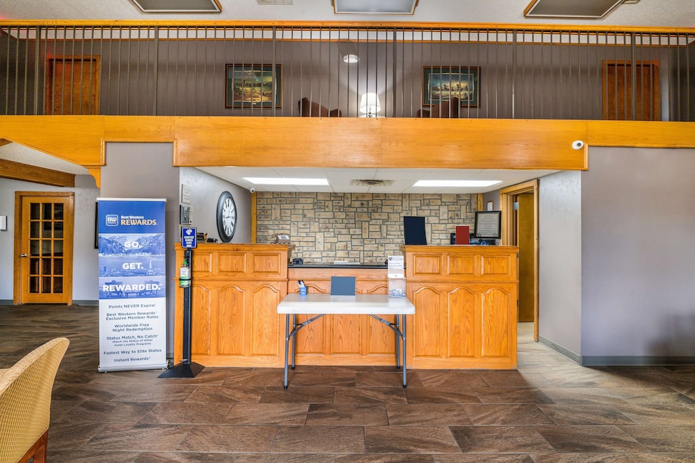 Surestay Plus Hotel By Best Western Poteau 10/36