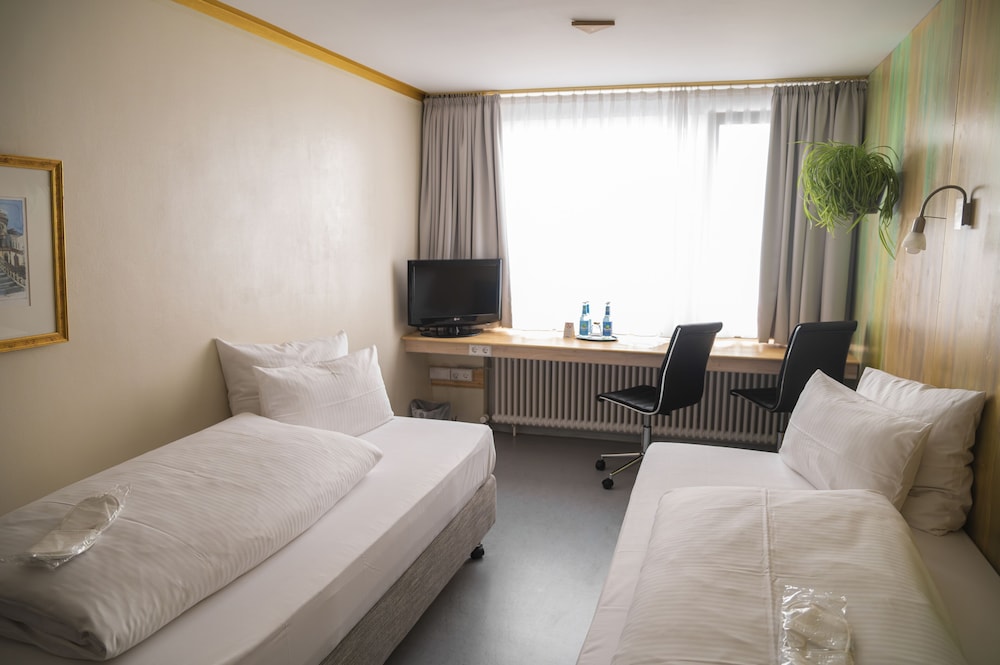 Abalon Hotel Ideal 8/50