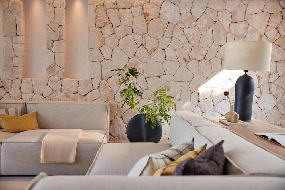 Ikos Porto Petro 40/59