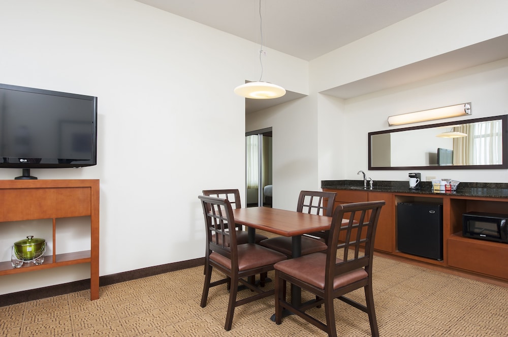 Hyatt Place Des Moines Downtwn 41/45