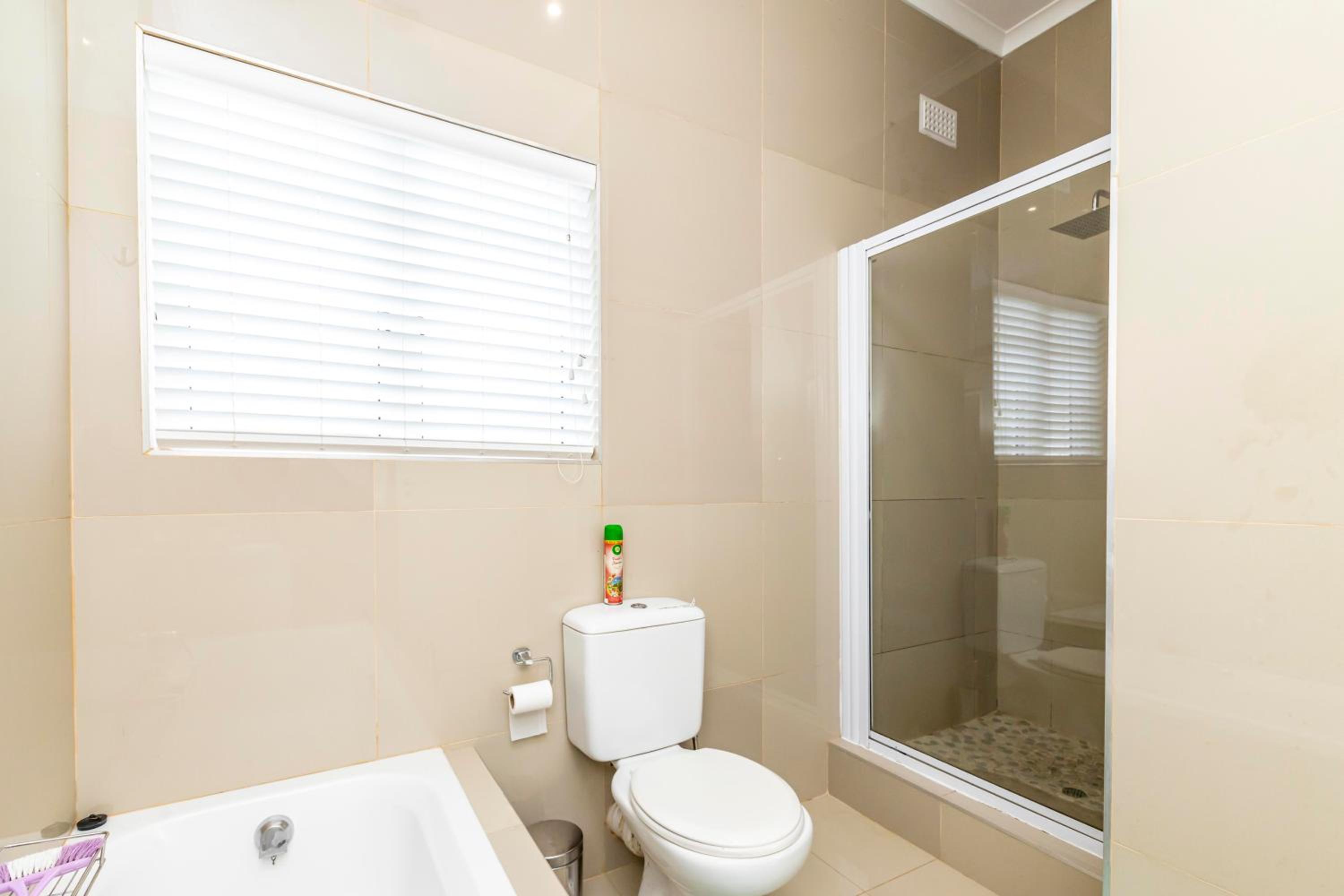 Modern Executive Unit 44/50