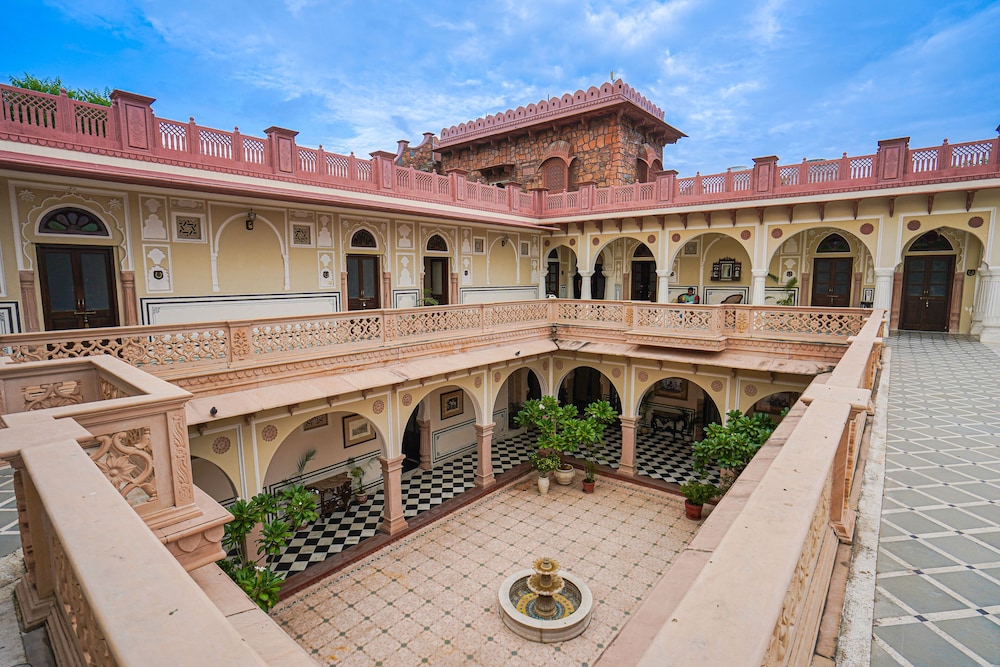Khas Bagh 2/50