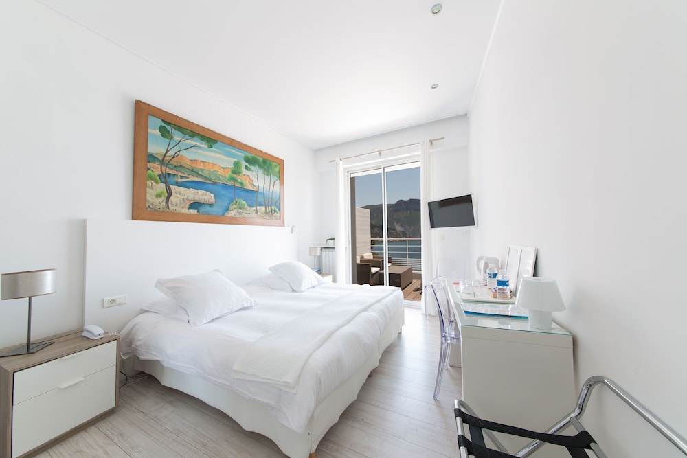 Hôtel De La Plage Mahogany 21/66