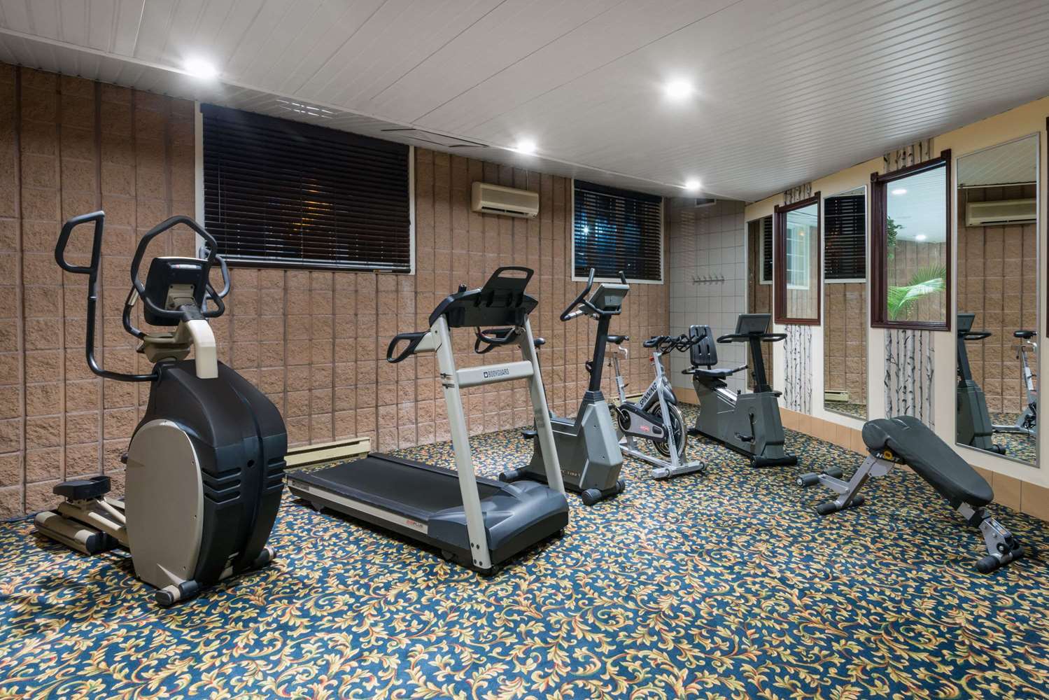 Ramada Plaza By Wyndham Gatineau/Manoir Du Casino 24/47