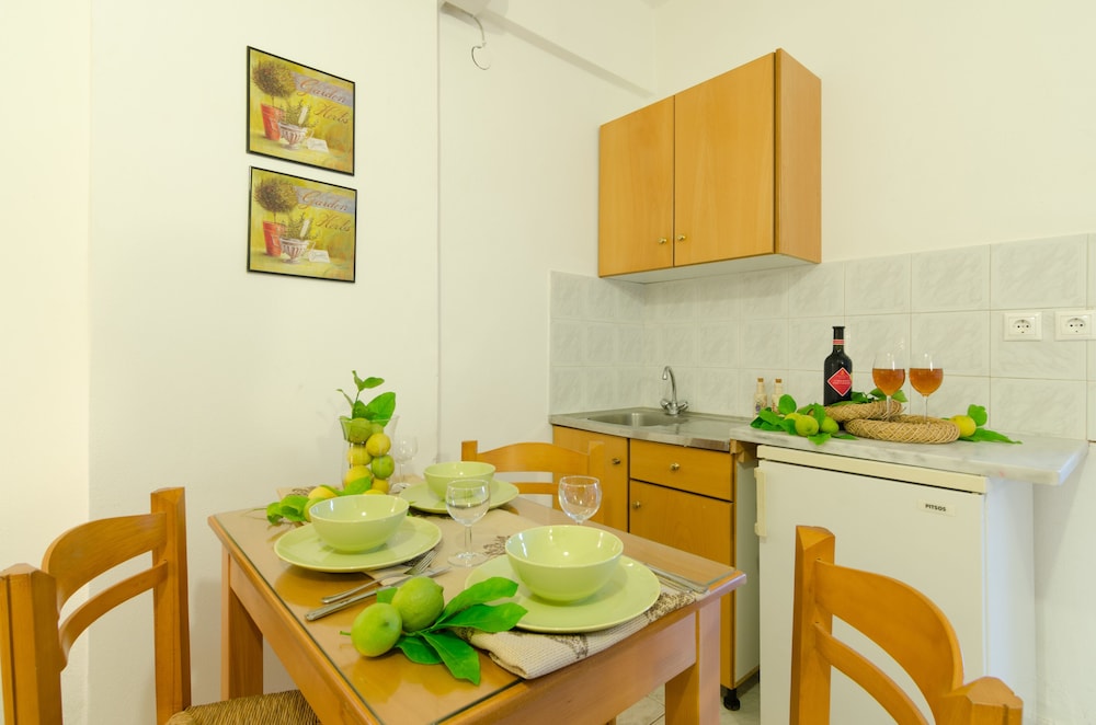 Aglaia Studios and Apartments 39/63