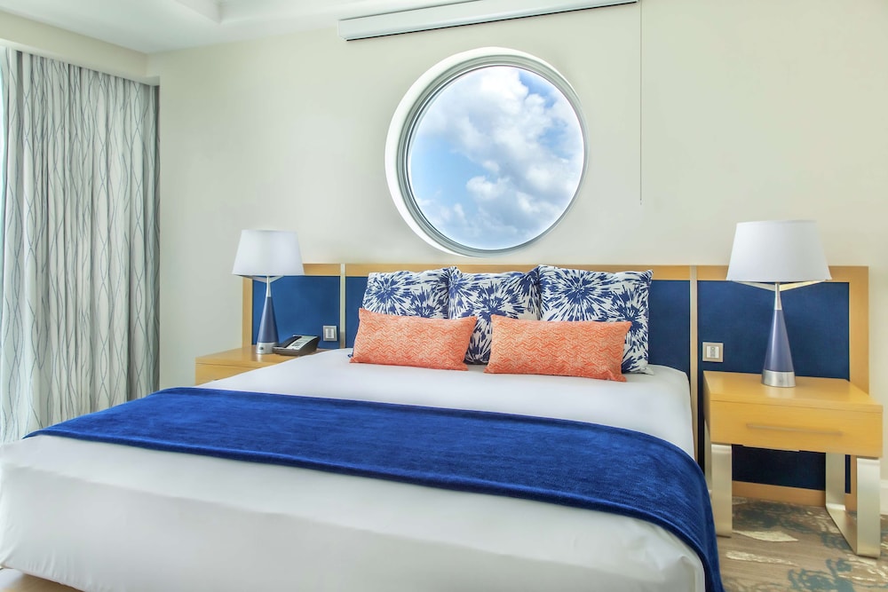 Harbor Club St Lucia, Curio Collection by Hilton 22/58