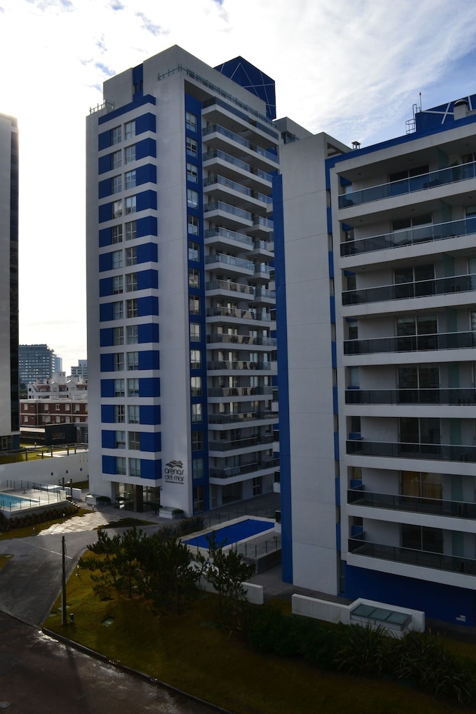 Arenas del Mar Apartments 6/65